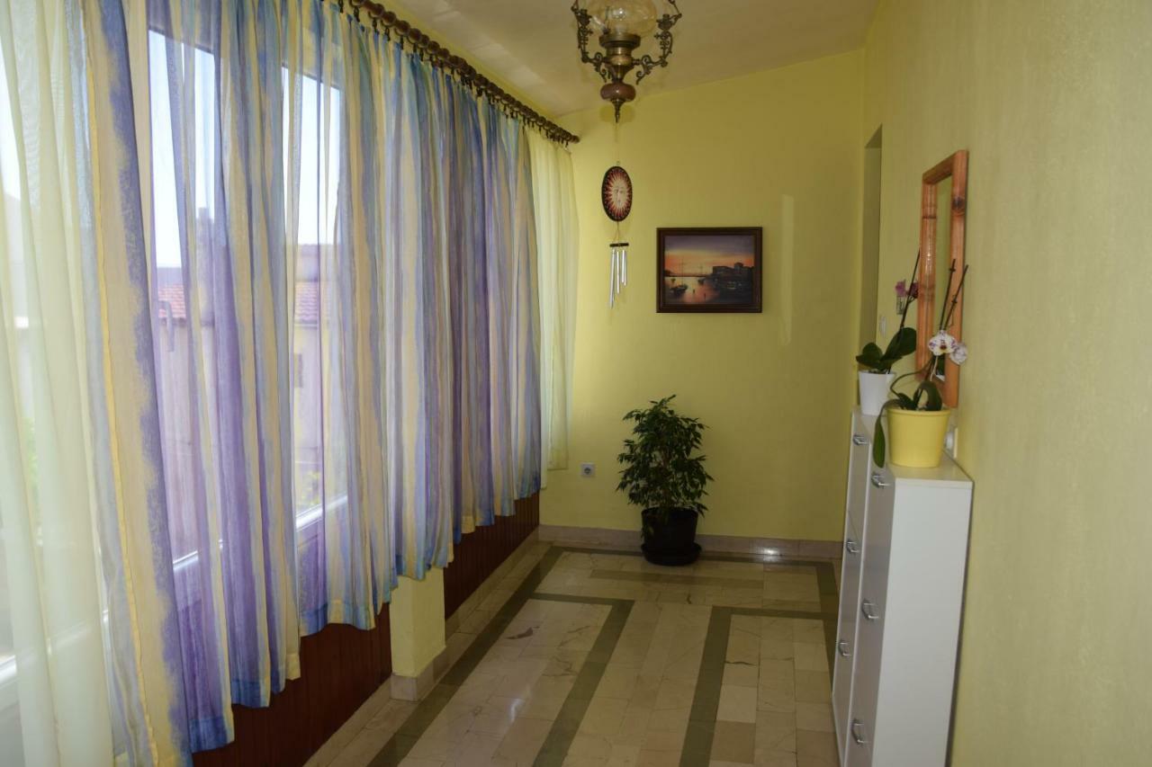 Apartman Linda 1 Baška Voda Zewnętrze zdjęcie